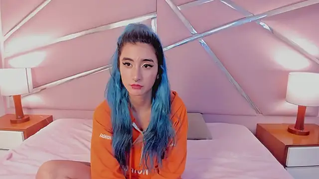 Lunapage online show from March 22, 2025, 4:15 pm