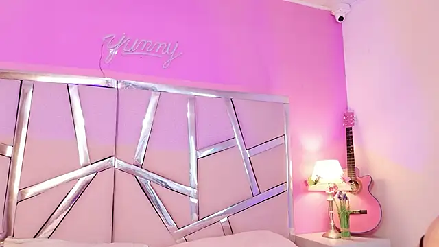 Lunapage online show from September 23, 2025, 9:07 pm