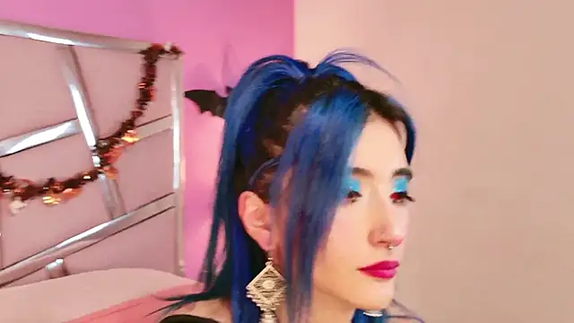 Lunapage online show from October 17, 2025, 8:44 pm