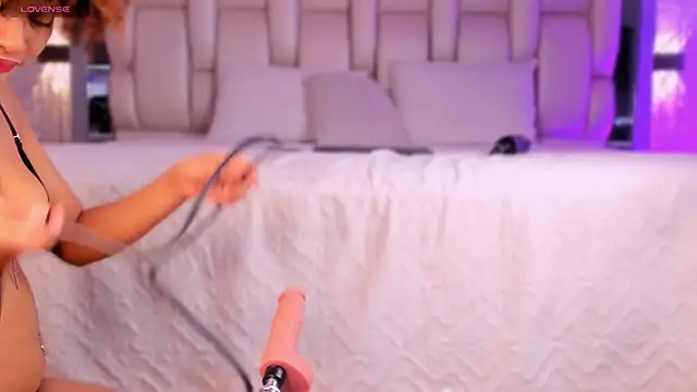  CurlyGirl  online show from March 19, 2026, 8:46 pm