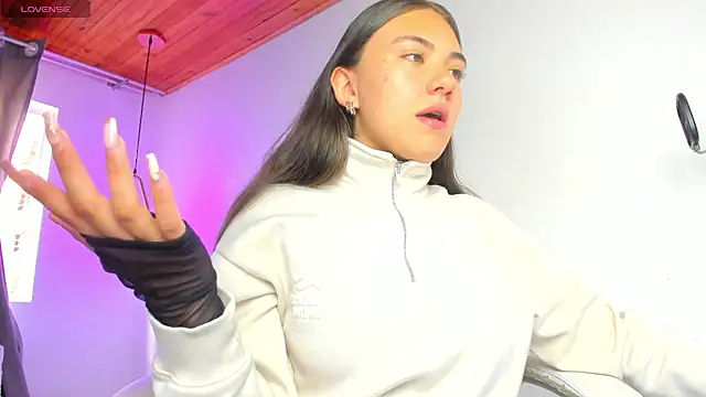 Snapshot of mia_nevaeh chatting on August 2, 2026, 9:24 pm mia nevaeh online show from August 2, 2026, 9:24 pm