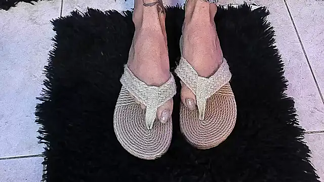 Snapshot of vivi-honey chatting on December 21, 2024, 10:06 am vivi-honey online show from December 21, 2024, 10:06 am