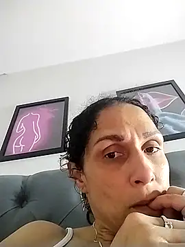 Corina hot online show from March 14, 2025, 5:27 am