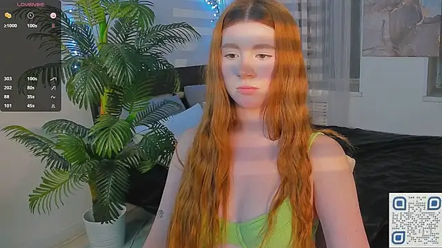 Freckle Diyana online show from February 24, 2025, 4:49 am