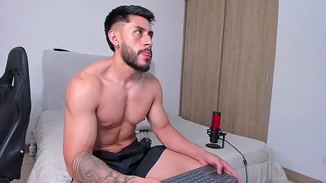 alexxxmachine online show from March 15, 2025, 11:39 pm