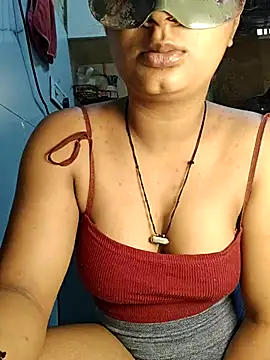 Snapshot of Manpreet_kaur21 chatting on May 18, 2026, 5:02 am Manpreet kaur21 online show from May 18, 2026, 5:02 am