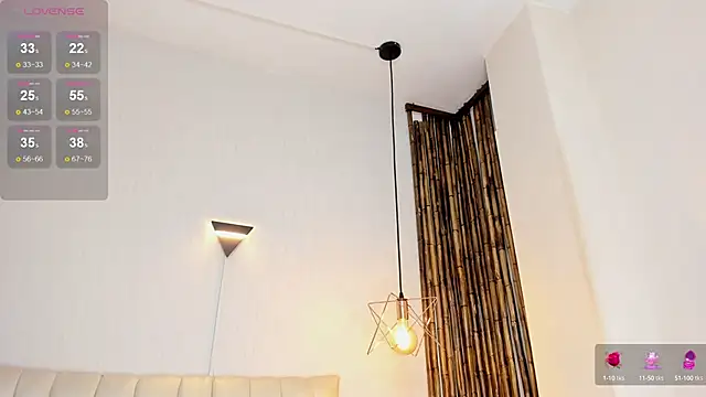 Snapshot of Zuzu_sweet chatting on January 28, 2025, 10:01 pm Zuzu sweet online show from January 28, 2025, 10:01 pm