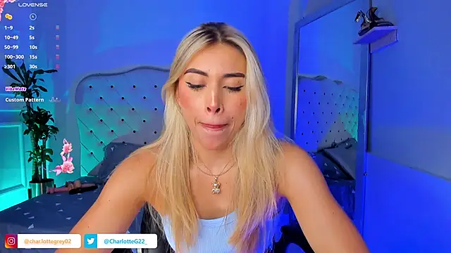 Snapshot of charlotte__grey chatting on February 28, 2025, 5:48 pm charlotte grey online show from February 28, 2025, 5:48 pm