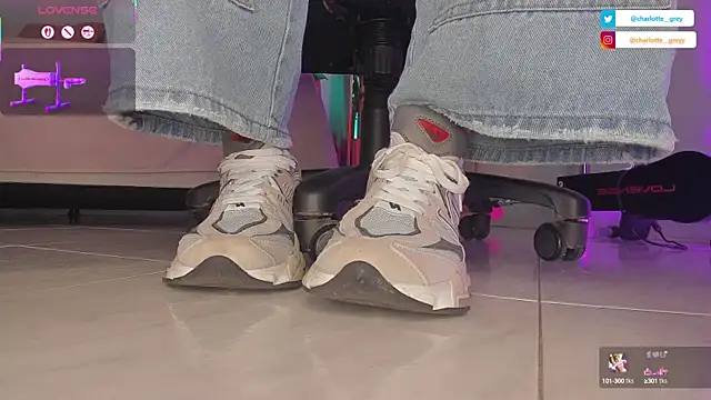 Snapshot of charlotte__grey chatting on September 15, 2025, 9:15 pm charlotte grey online show from September 15, 2025, 9:15 pm