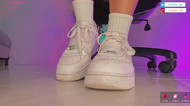 Snapshot of charlotte__grey chatting on September 25, 2025, 8:23 pm charlotte grey online show from September 25, 2025, 8:23 pm