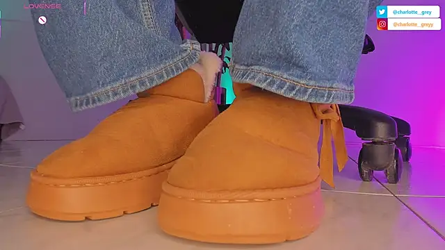 Snapshot of charlotte__grey chatting on September 26, 2025, 8:02 pm charlotte grey online show from September 26, 2025, 8:02 pm