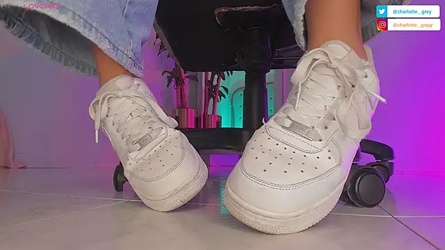 Snapshot of charlotte__grey chatting on September 29, 2025, 8:13 pm charlotte grey online show from September 29, 2025, 8:13 pm