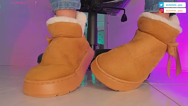 Snapshot of charlotte__grey chatting on September 30, 2025, 8:14 pm charlotte grey online show from September 30, 2025, 8:14 pm