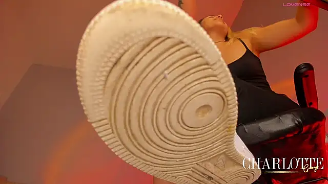 charlotte  grey online show from April 15, 2026, 8:42 pm