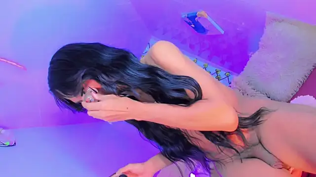 Snapshot of gilbanys_22 chatting on February 7, 2025, 4:16 am gilbanys 22 online show from February 7, 2025, 4:16 am