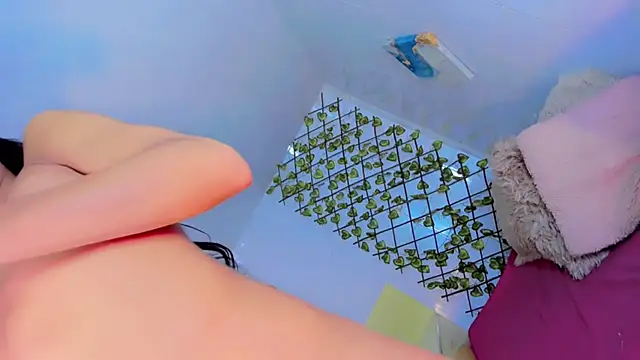 Snapshot of gilbanys_22 chatting on February 21, 2025, 9:43 pm gilbanys 22 online show from February 21, 2025, 9:43 pm