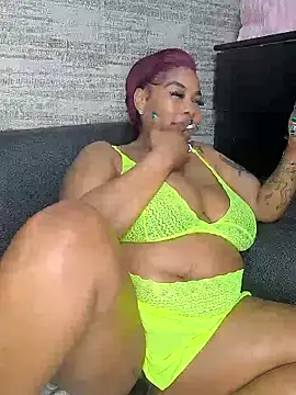 ExclusiveLeexx online show from April 18, 2026, 7:07 pm