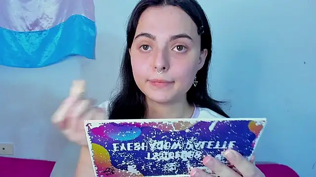 Snapshot of elizabethtaylorxxx chatting on May 28, 2026, 5:16 am elizabethtaylorxxx online show from May 28, 2026, 5:16 am