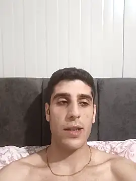 arenn1997 online show from April 2, 2026, 10:29 pm