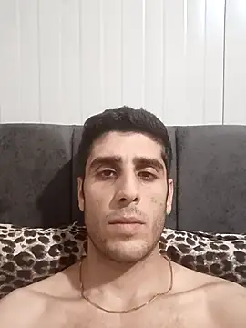 arenn1997 online show from April 15, 2026, 10:10 pm