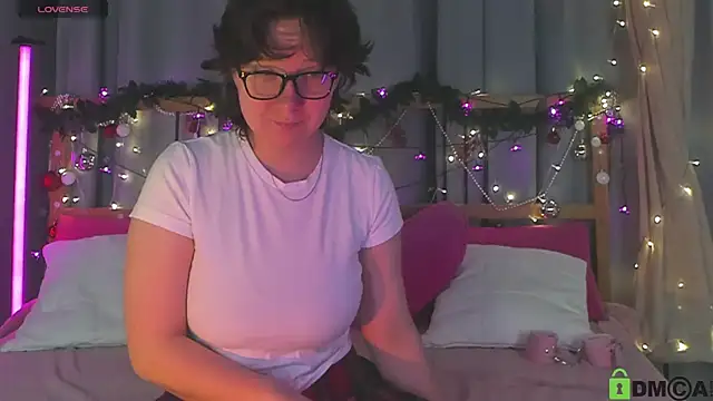 dreamgirllovee online show from January 9, 2025, 2:01 am