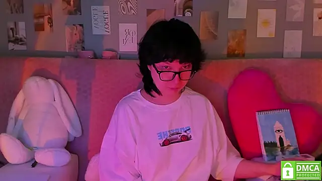 dreamgirllovee online show from March 20, 2025, 5:02 am