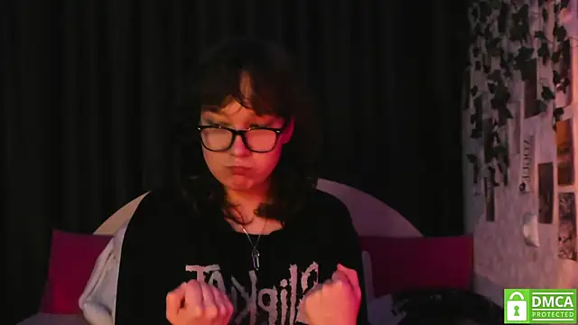 dreamgirllovee online show from September 24, 2025, 9:07 pm