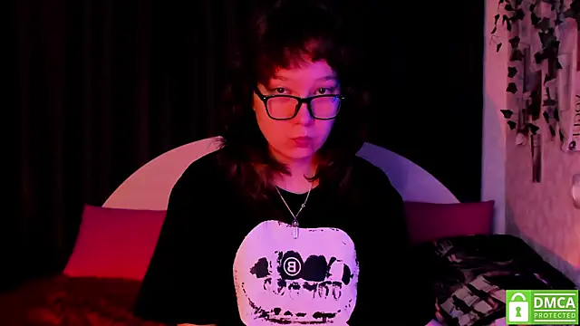 dreamgirllovee online show from October 17, 2025, 10:23 pm