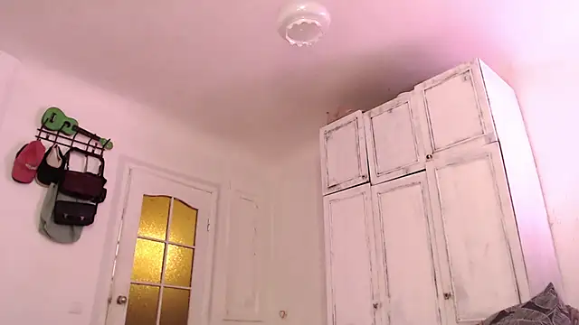 Mayrumey online show from February 2, 2025, 5:04 pm