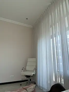 Hott Lolla online show from February 25, 2025, 10:15 am