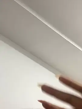 Snapshot of Pinkhotbaby chatting on January 8, 2025, 8:39 pm Pinkhotbaby online show from January 8, 2025, 8:39 pm