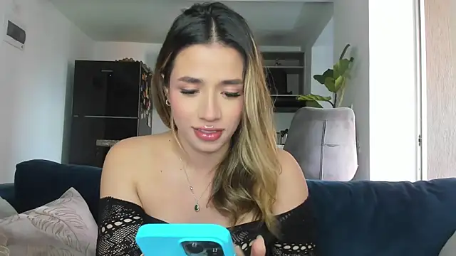 honeyann08 online show from February 22, 2025, 1:02 pm