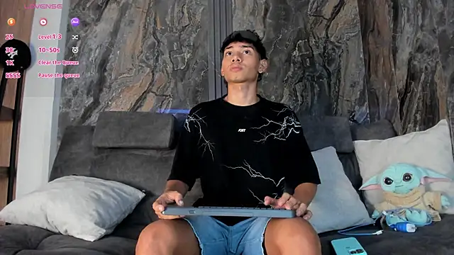 Daviid laidd online show from March 31, 2026, 8:09 pm