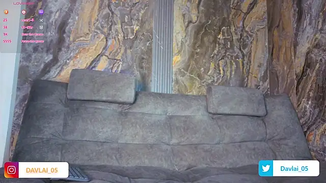Snapshot of Daviid_laidd chatting on May 18, 2026, 1:39 pm Daviid laidd online show from May 18, 2026, 1:39 pm
