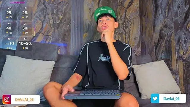 Snapshot of Daviid_laidd chatting on June 1, 2026, 12:29 pm Daviid laidd online show from June 1, 2026, 12:29 pm