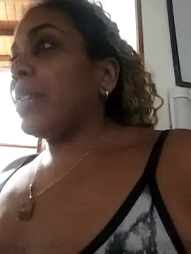 Snapshot of ELLA_KELLY chatting on February 21, 2026, 11:44 am ELLA KELLY online show from February 21, 2026, 11:44 am