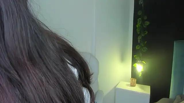 HarleyQueen Robbie online show from January 5, 2025, 6:02 pm