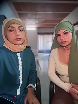 lalilamassu1 online show from September 8, 2025, 6:51 pm