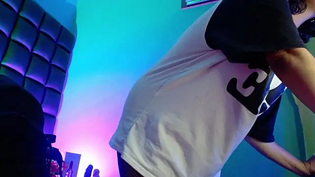 Snapshot of kuromi69 chatting on February 25, 2025, 3:42 am kuromi69 online show from February 25, 2025, 3:42 am