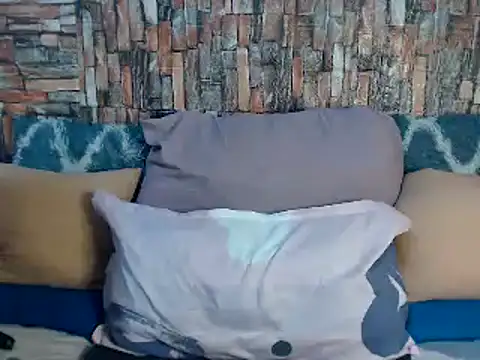 Snapshot of Foxy_African chatting on February 17, 2025, 2:53 am Foxy African online show from February 17, 2025, 2:53 am