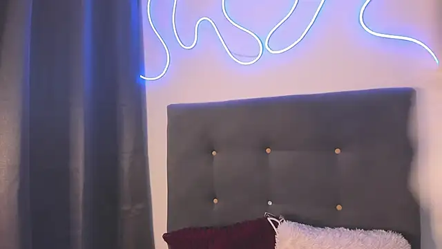 Snapshot of _Bihanca chatting on October 29, 2025, 8:43 pm Bihanca online show from October 29, 2025, 8:43 pm