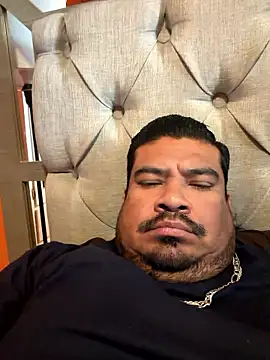 Snapshot of ThickD619 chatting on January 15, 2026, 9:29 pm ThickD619 online show from January 15, 2026, 9:29 pm