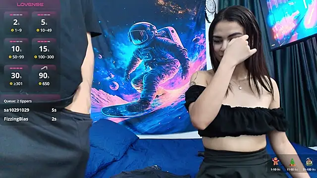 Snapshot of HotCouple_697 chatting on January 5, 2025, 4:58 am HotCouple 697 online show from January 5, 2025, 4:58 am