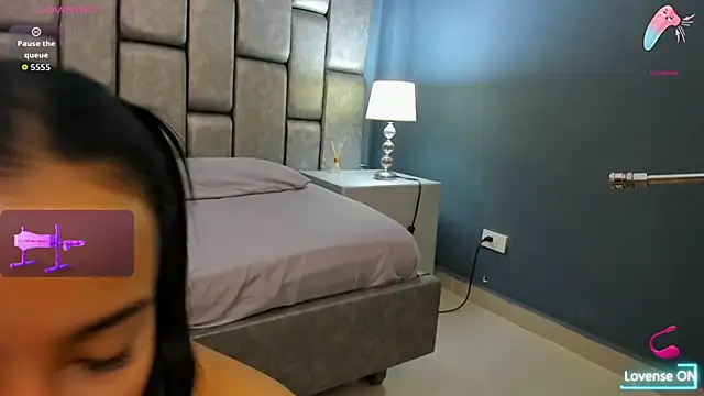 AniEvans  online show from March 26, 2026, 11:16 am