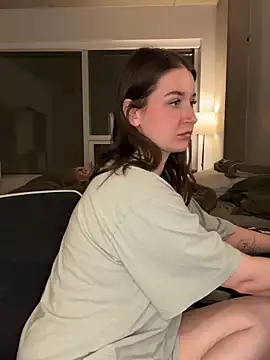 nerdynina online show from February 8, 2026, 1:20 am