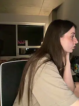 nerdynina online show from June 16, 2026, 1:52 am