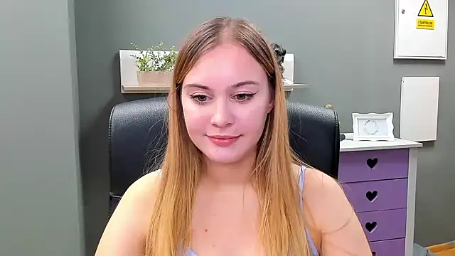 Snapshot of kitty_valeria chatting on February 2, 2025, 5:48 pm kitty valeria online show from February 2, 2025, 5:48 pm