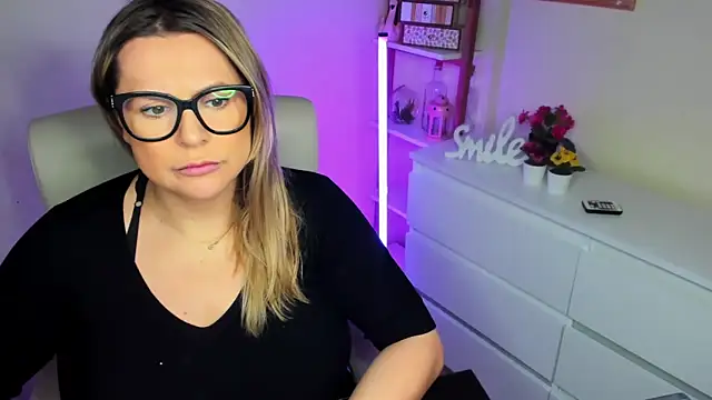 teaseDiana online show from February 28, 2025, 1:58 pm