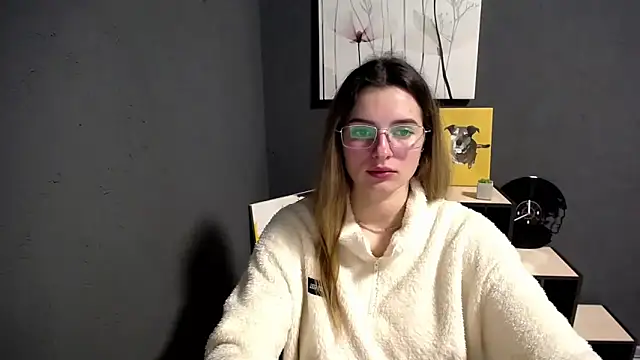 lady olivia  online show from December 5, 2025, 1:09 pm