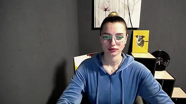 Snapshot of lady_olivia_ chatting on April 25, 2026, 1:41 pm lady olivia online show from April 25, 2026, 1:41 pm